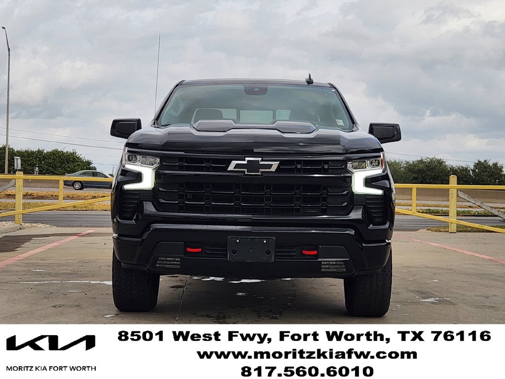 Used 2025 Chevrolet Silverado 1500 LT Trail Boss w/ Convenience Package II AWD/4WD image 2