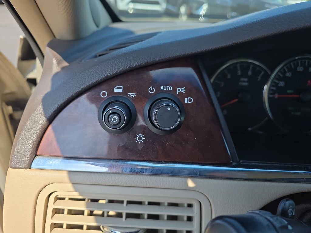 Used 2008 Buick LaCrosse CX FWD image 24