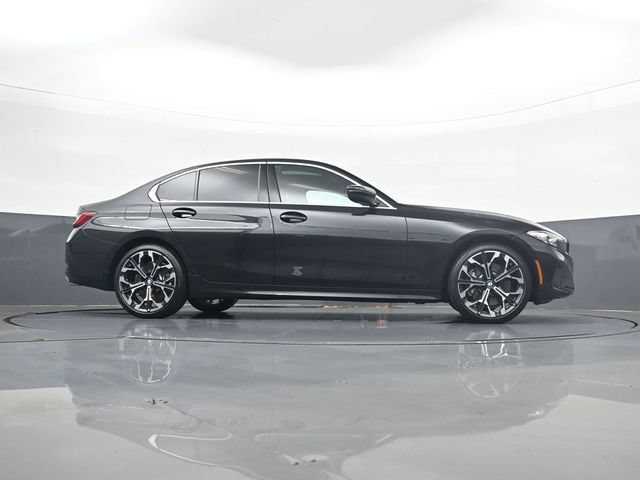 Used 2025 BMW 330i xDrive Sedan w/ Premium Package AWD/4WD image 24