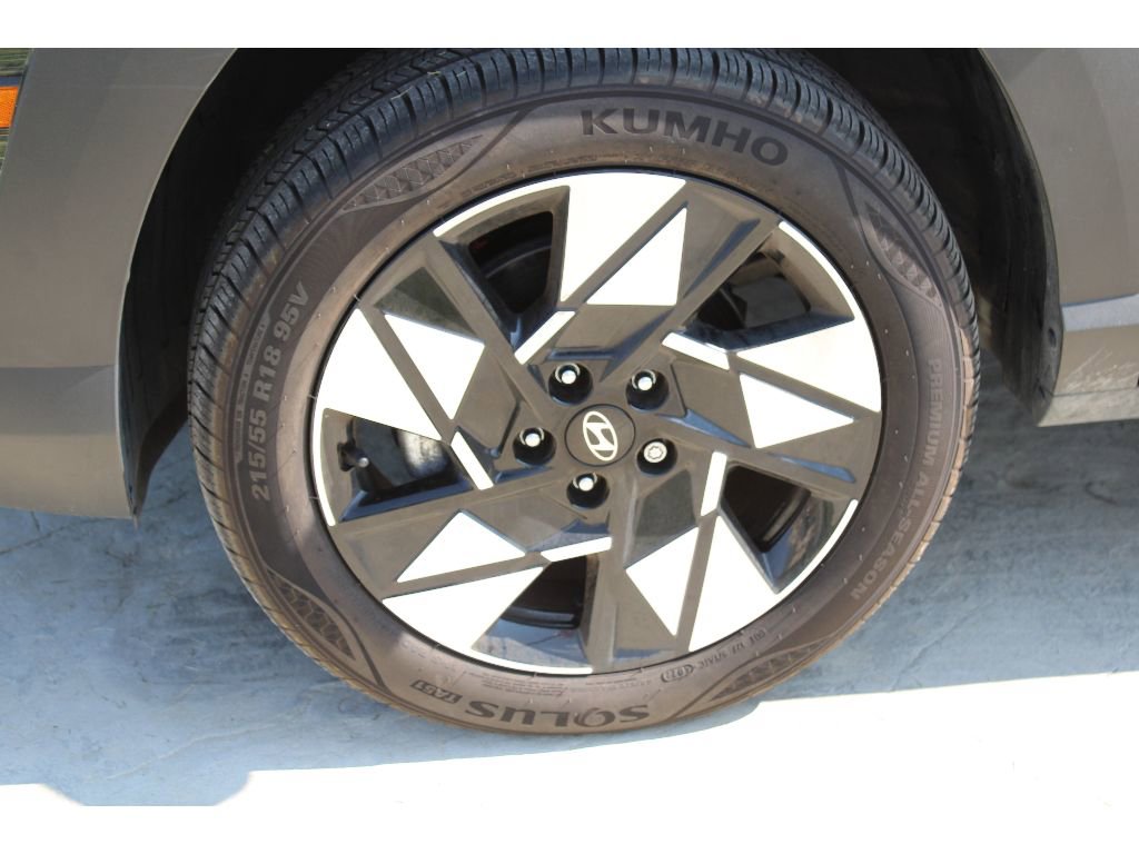 Used 2024 Hyundai Kona SEL image 7