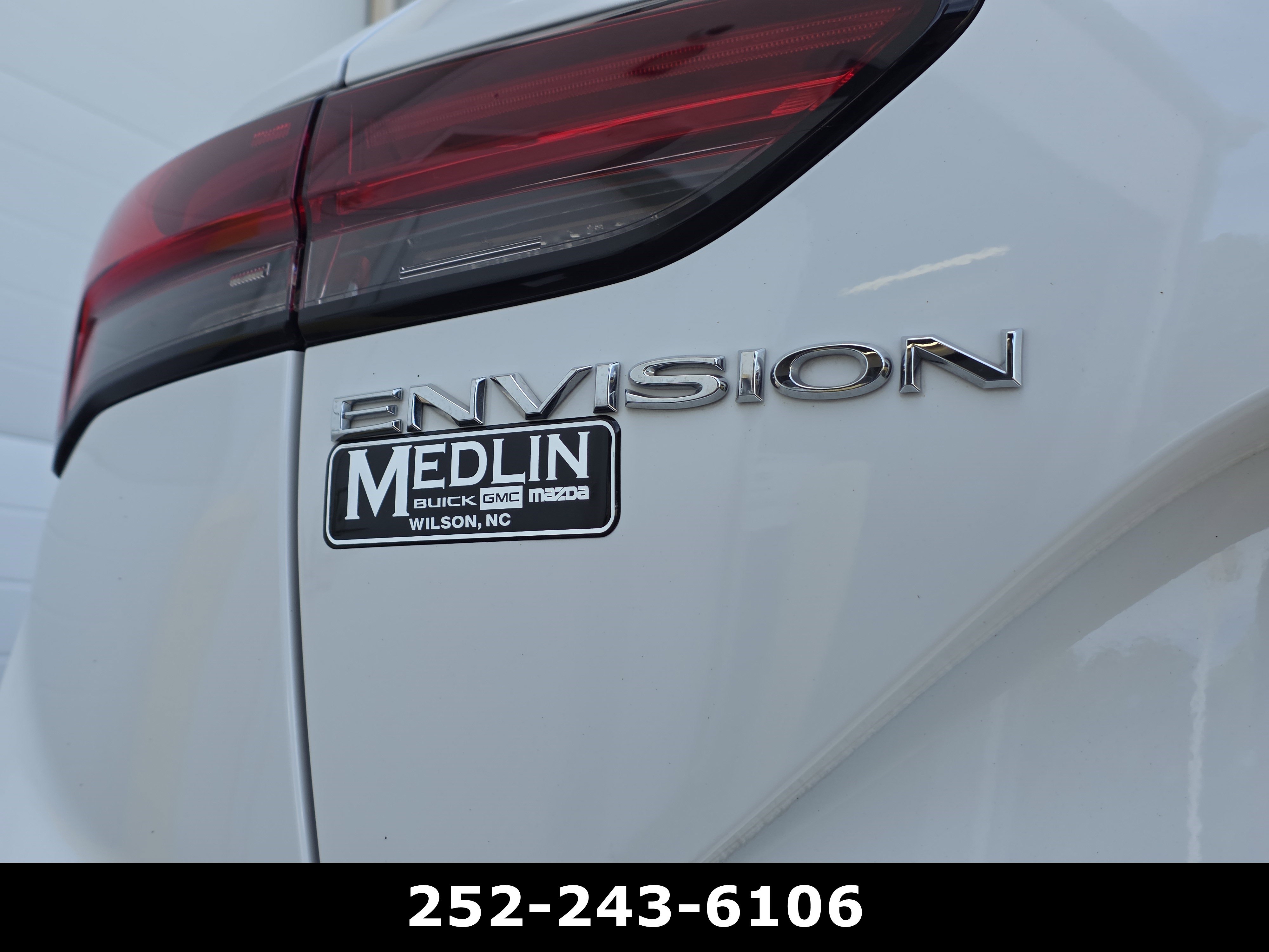 Used 2023 Buick Envision Preferred FWD image 44