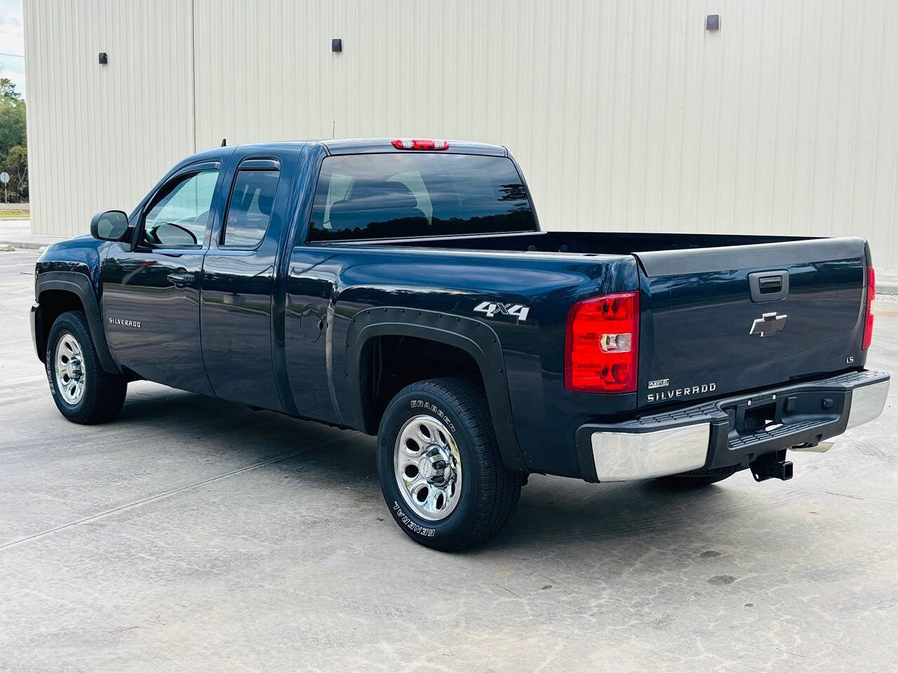 Used 2011 Chevrolet Silverado 1500 LS image 4