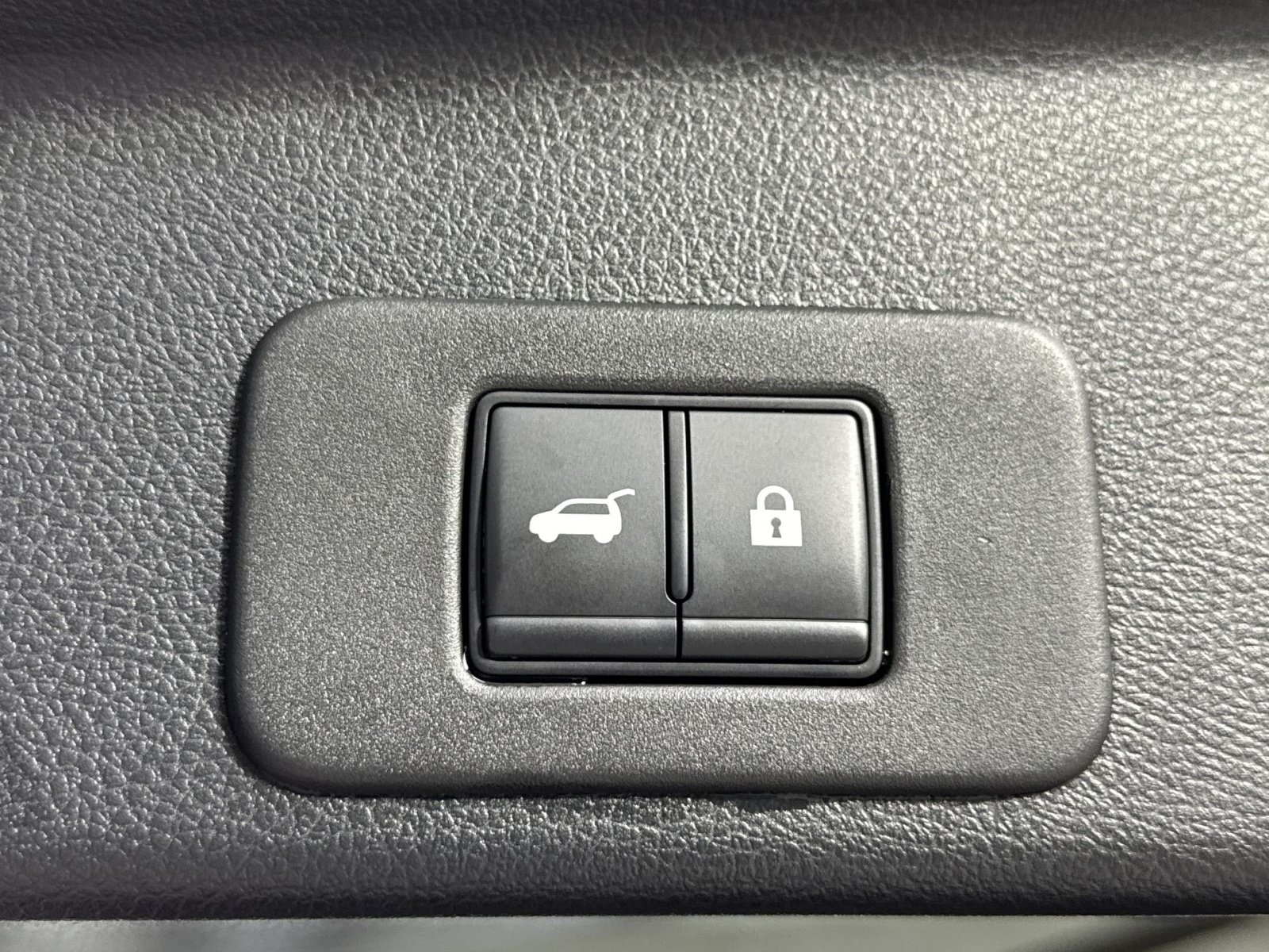 Used 2025 Nissan Murano Platinum w/ Cargo Package AWD/4WD image 39