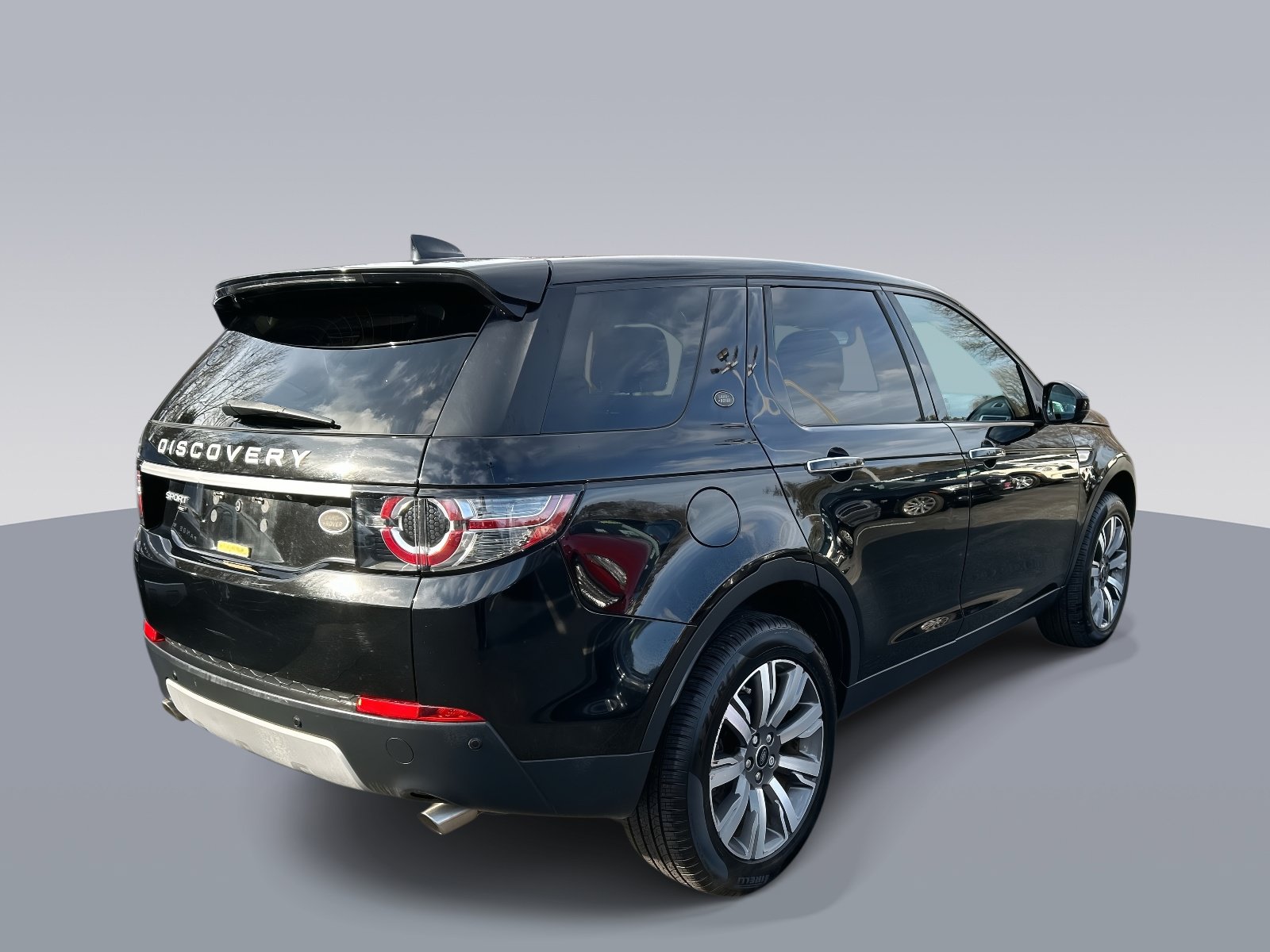 Used 2017 Land Rover Discovery Sport HSE Luxury AWD/4WD image 3