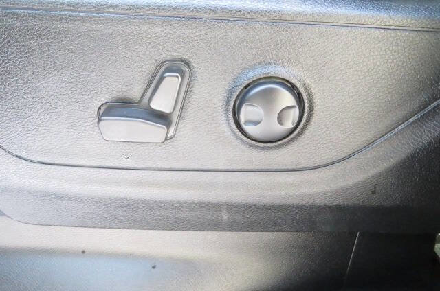 Used 2023 RAM 1500 Big Horn image 13