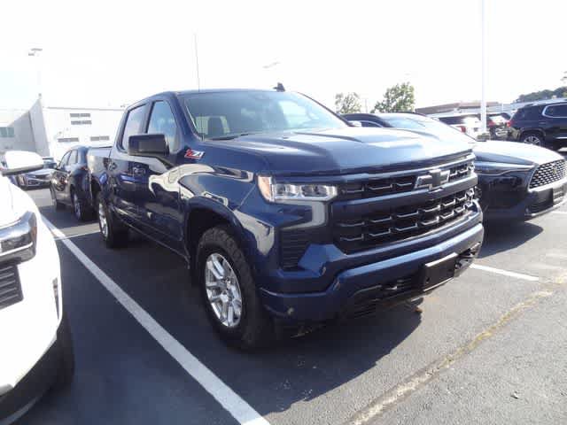 Used 2023 Chevrolet Silverado 1500 RST AWD/4WD image 3