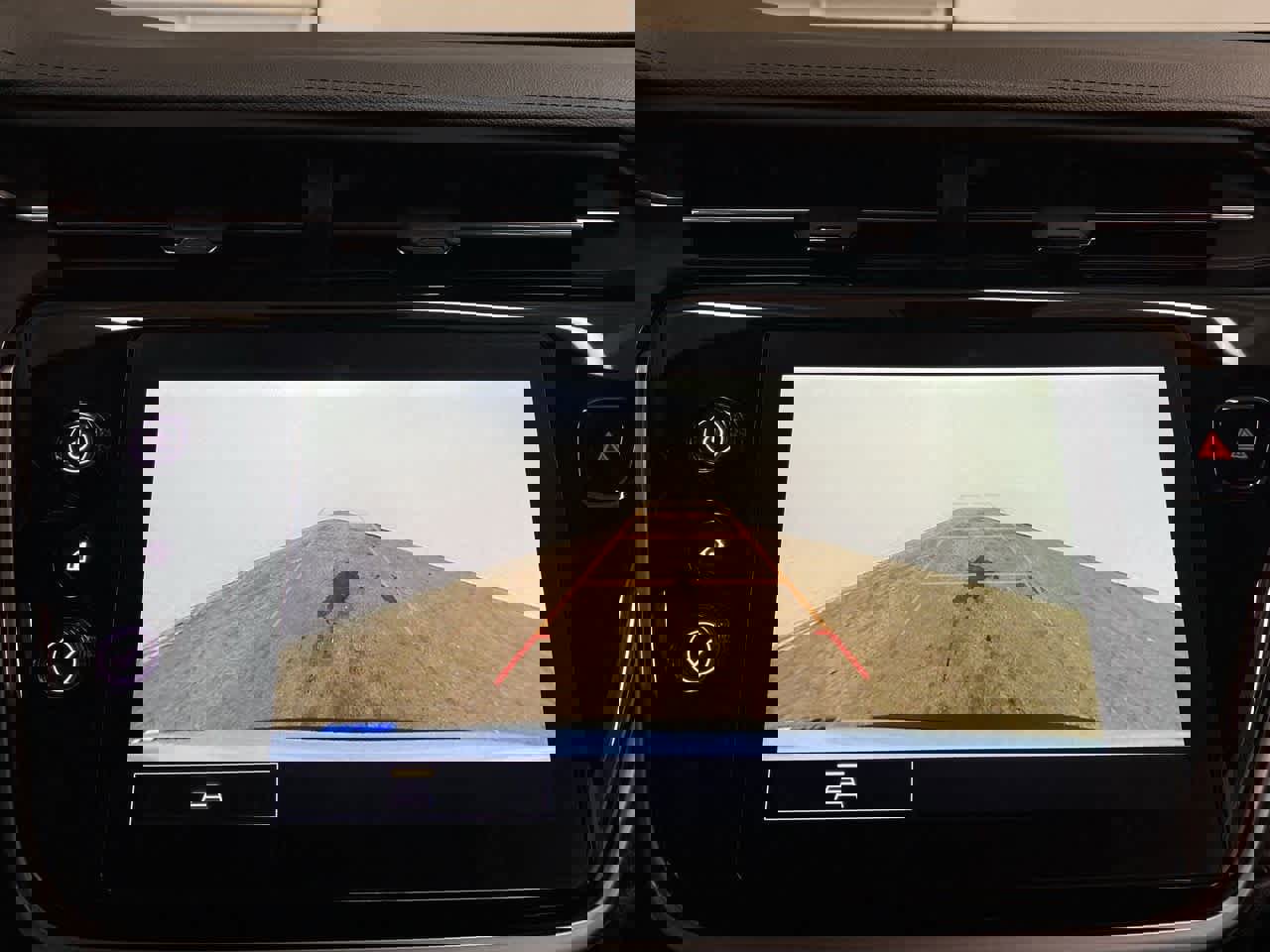 Used 2023 Chevrolet Bolt EUV LT image 26