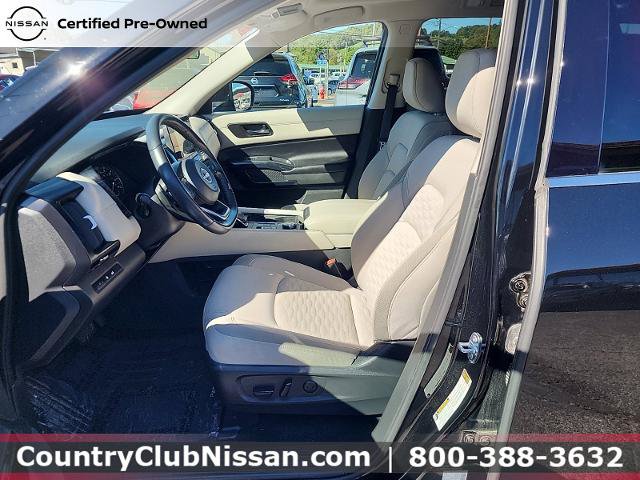 Certified 2023 Nissan Pathfinder SV w/ SV Premium Package AWD/4WD image 11