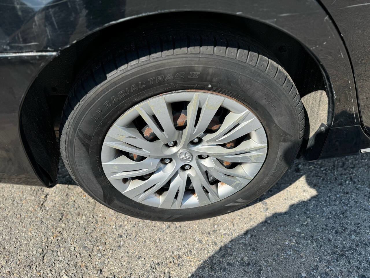 Used 2012 Toyota Camry LE image 27