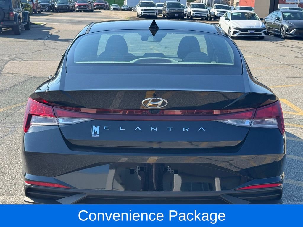 Certified 2023 Hyundai Elantra SEL w/ Convenience Package FWD image 5