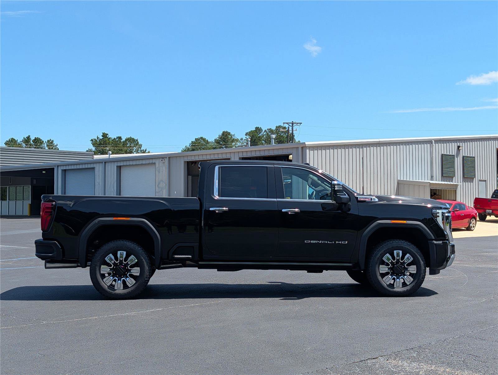 New 2026 GMC Sierra 2500 Denali w/ Denali Reserve Package AWD/4WD image 7