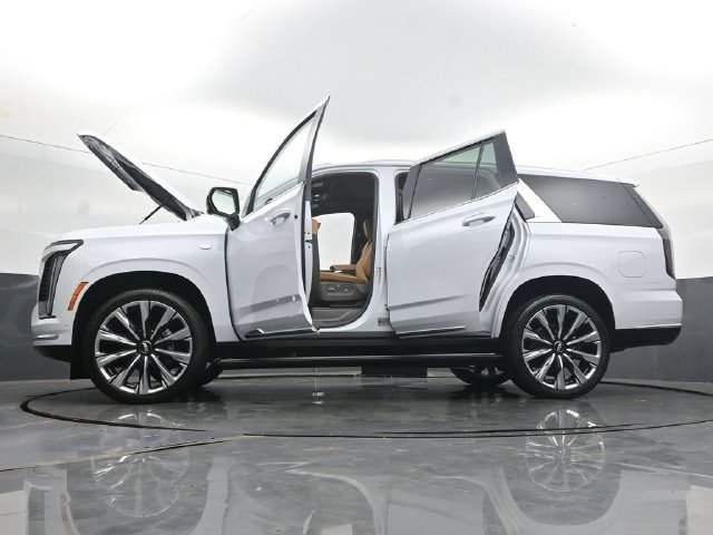 New 2026 Cadillac Escalade Luxury w/ Touring Package AWD/4WD image 61