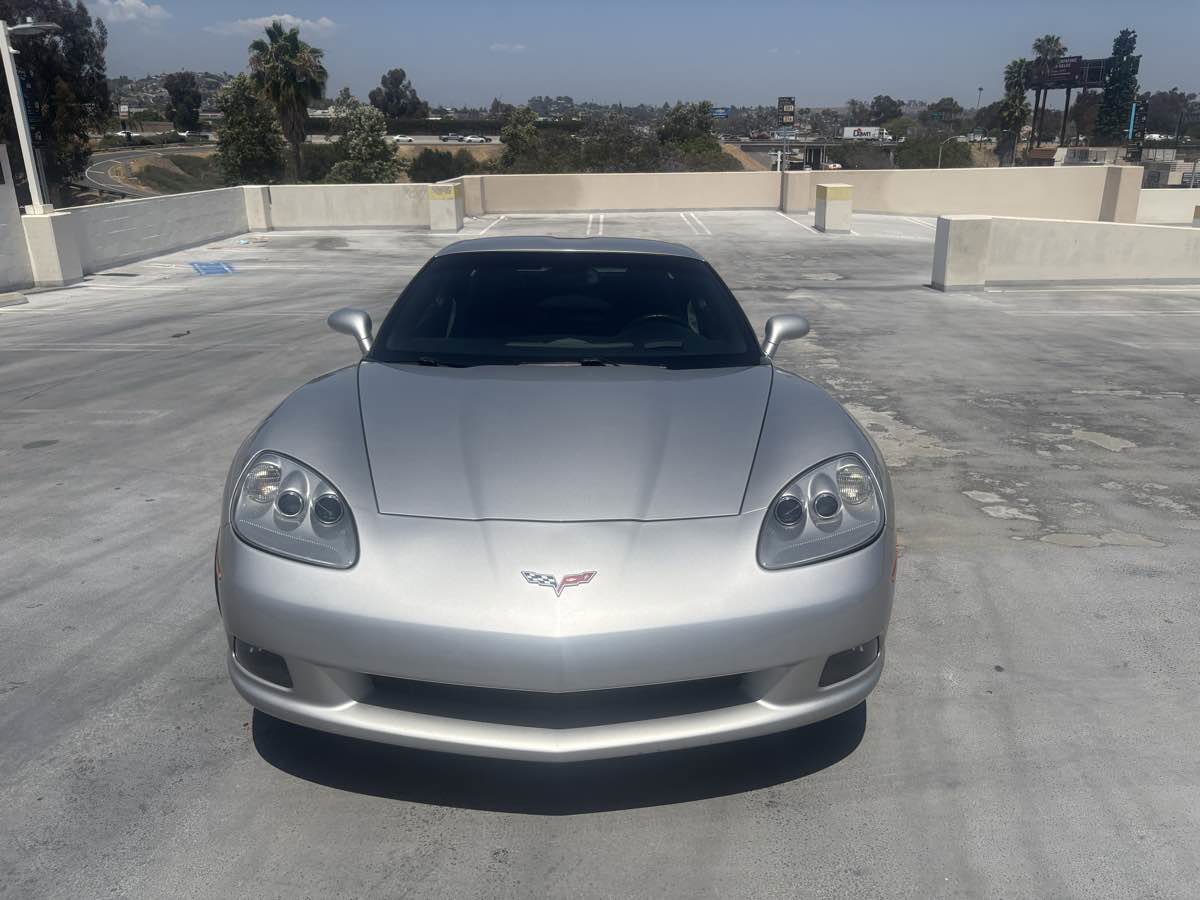 Used 2008 Chevrolet Corvette Coupe w/ Preferred Equipment Group RWD image 6