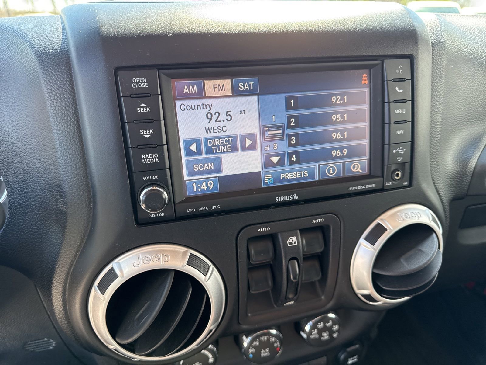 Used 2015 Jeep Wrangler Unlimited Sahara w/ Dual Top Group image 23