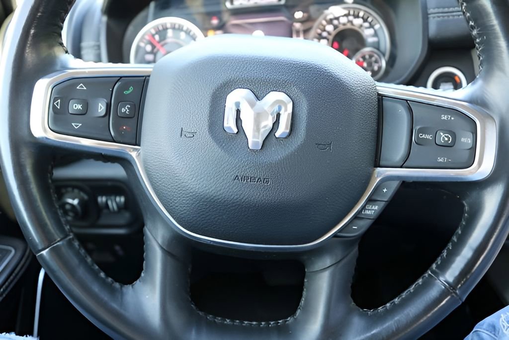 Used 2022 RAM 1500 Laramie AWD/4WD image 19