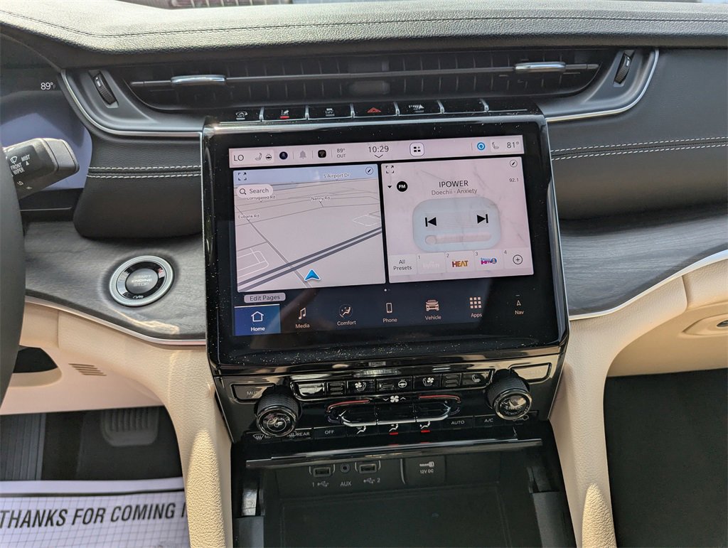 New 2025 Jeep Grand Cherokee L Limited w/ Luxury Tech Group II image 17