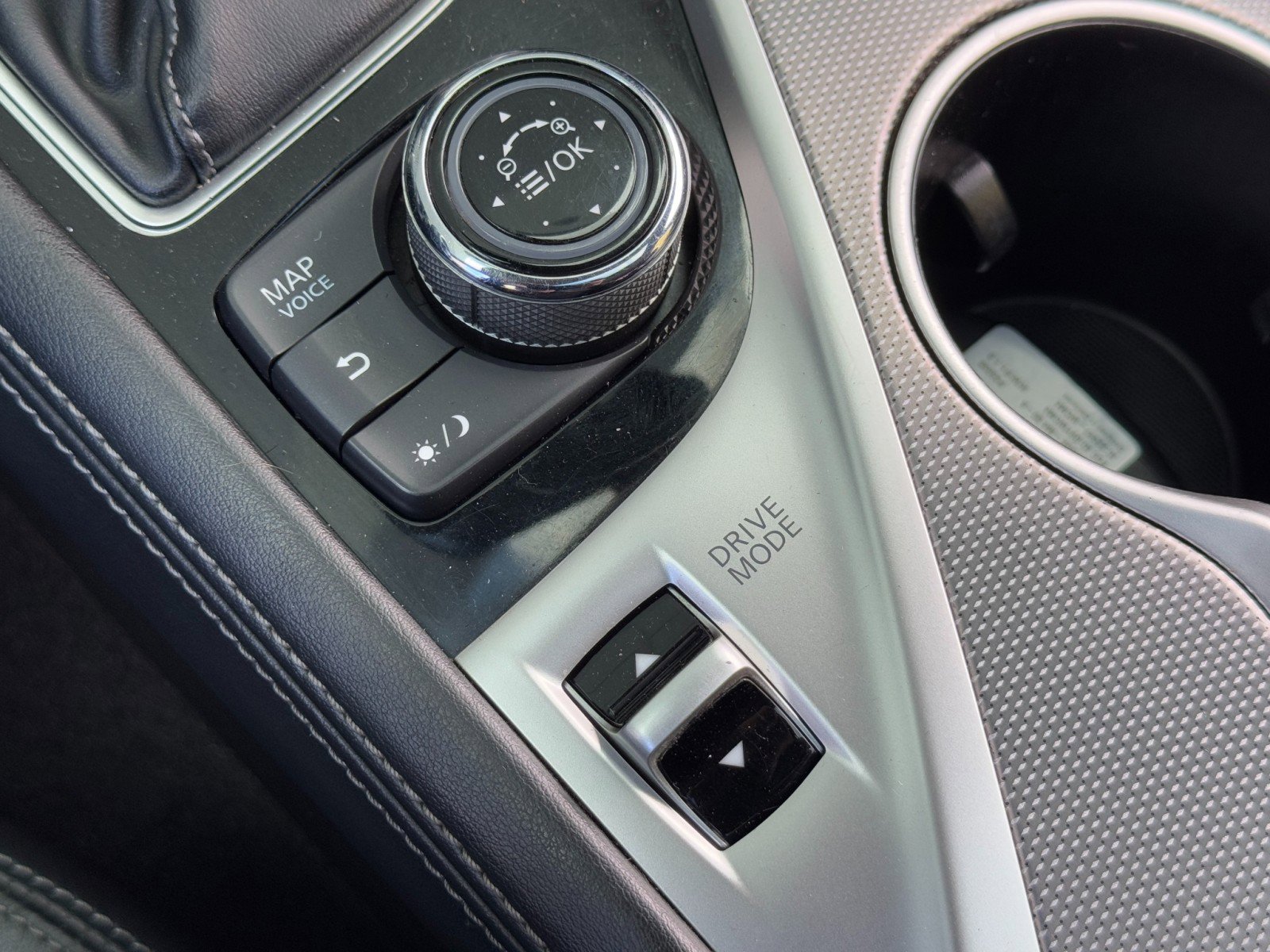 Used 2018 INFINITI Q50 Sport image 32