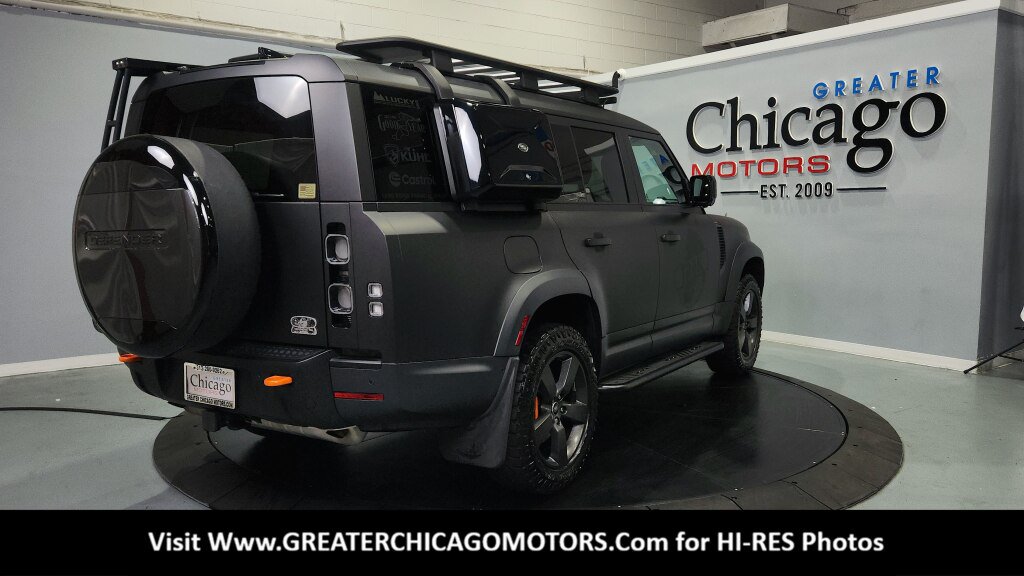 Used 2023 Land Rover Defender 130 SE AWD/4WD image 12