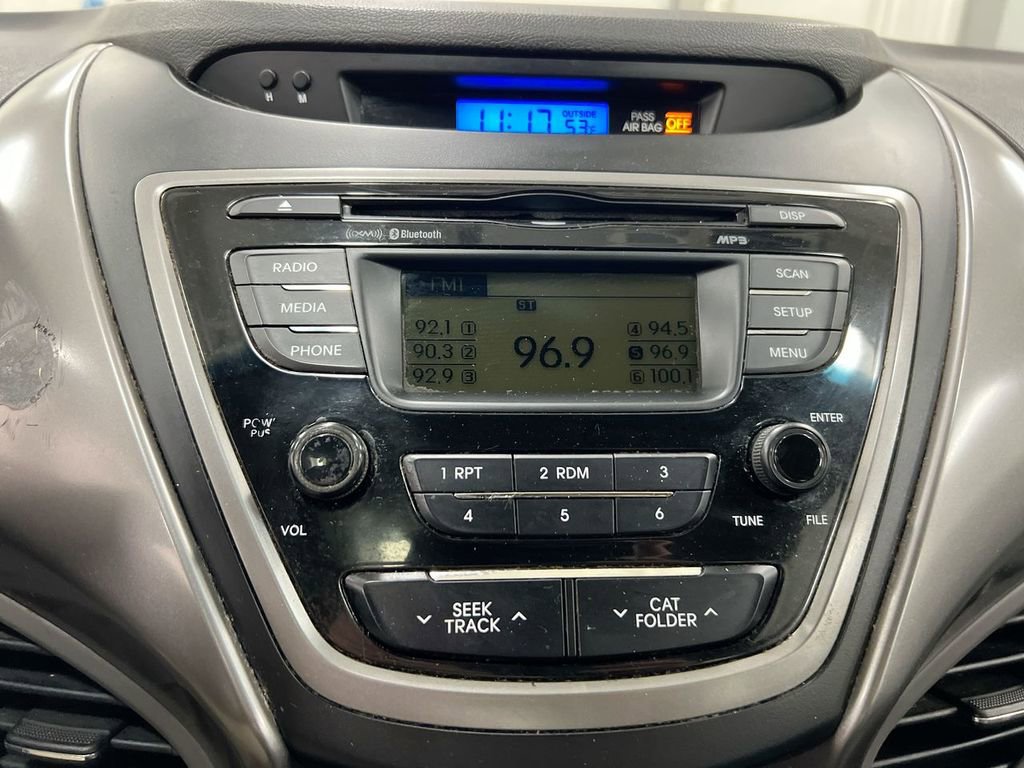 Used 2013 Hyundai Elantra Limited FWD image 14