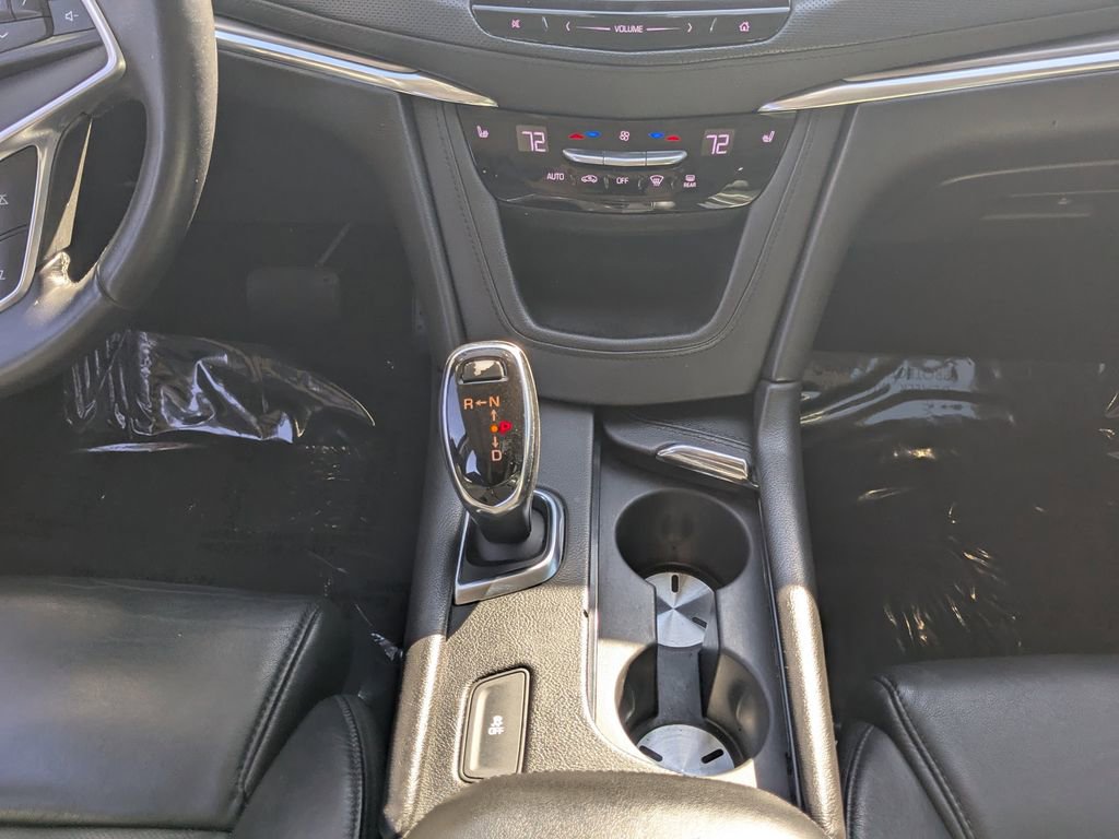 Used 2017 Cadillac XT5 Luxury w/ Advanced Security Package image 6