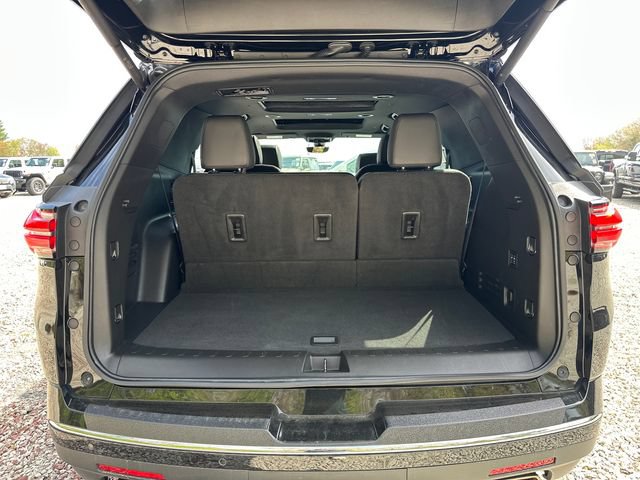 Certified 2023 Chevrolet Traverse High Country w/ LPO, 'HIT The Road' Package AWD/4WD image 14
