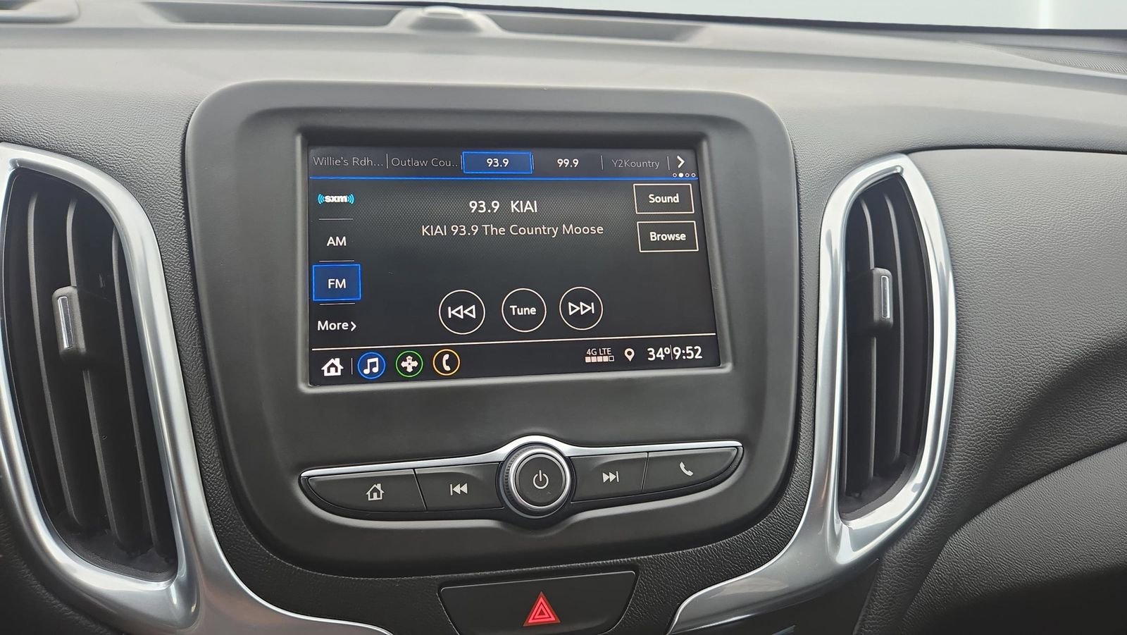 Used 2021 Chevrolet Equinox LT image 24