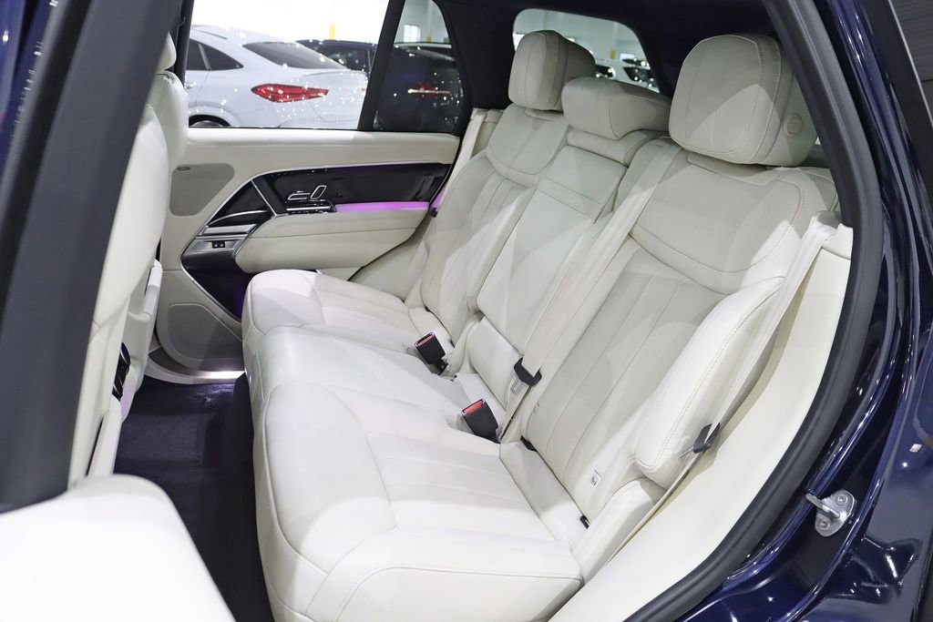 Used 2023 Land Rover Range Rover SE image 30