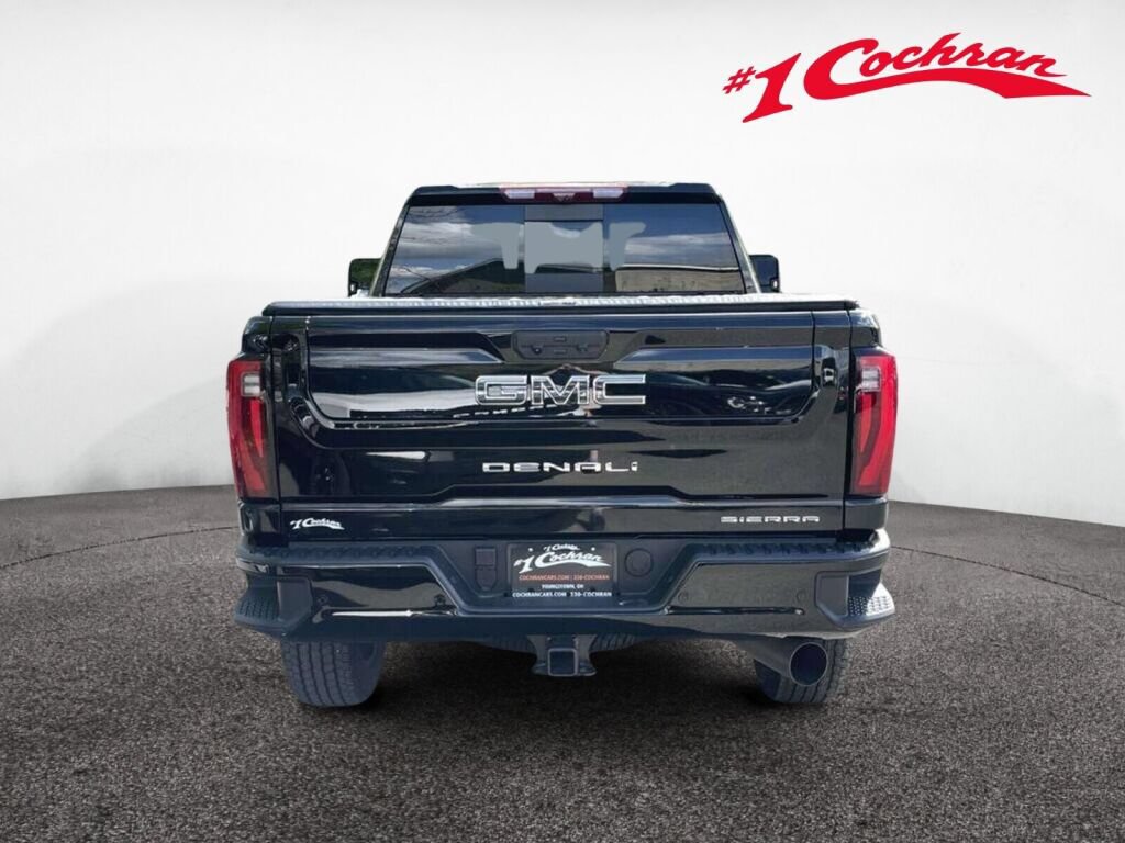 Used 2025 GMC Sierra 2500 Denali Ultimate AWD/4WD image 8