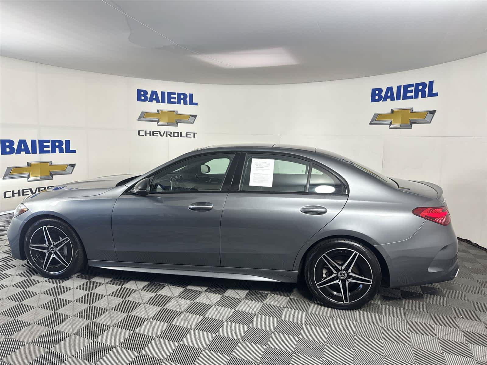 Used 2023 Mercedes-Benz C 300 4MATIC Sedan image 2
