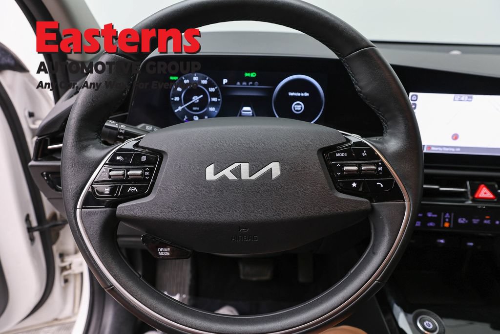 Used 2023 Kia Niro Wind w/ Wind Preserve Package FWD image 10