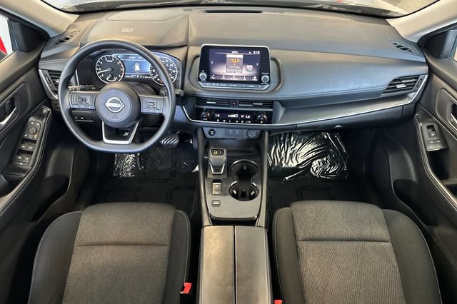 Used 2024 Nissan Rogue SV FWD image 15