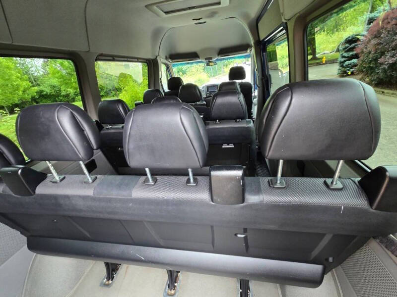 Used 2008 Dodge Sprinter 2500 RWD image 19