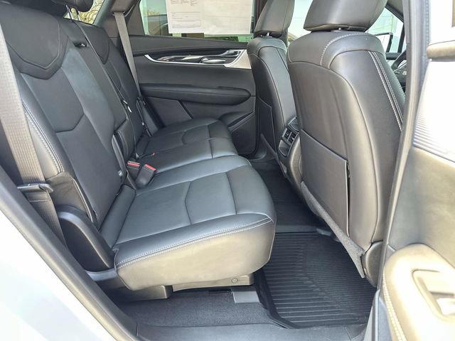 Certified 2025 Cadillac XT5 Premium Luxury w/ Technology Package AWD/4WD image 25