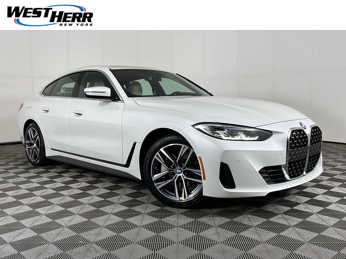 Used 2023 BMW 430i Gran Coupe xDrive w/ M Sport Package AWD/4WD image 1
