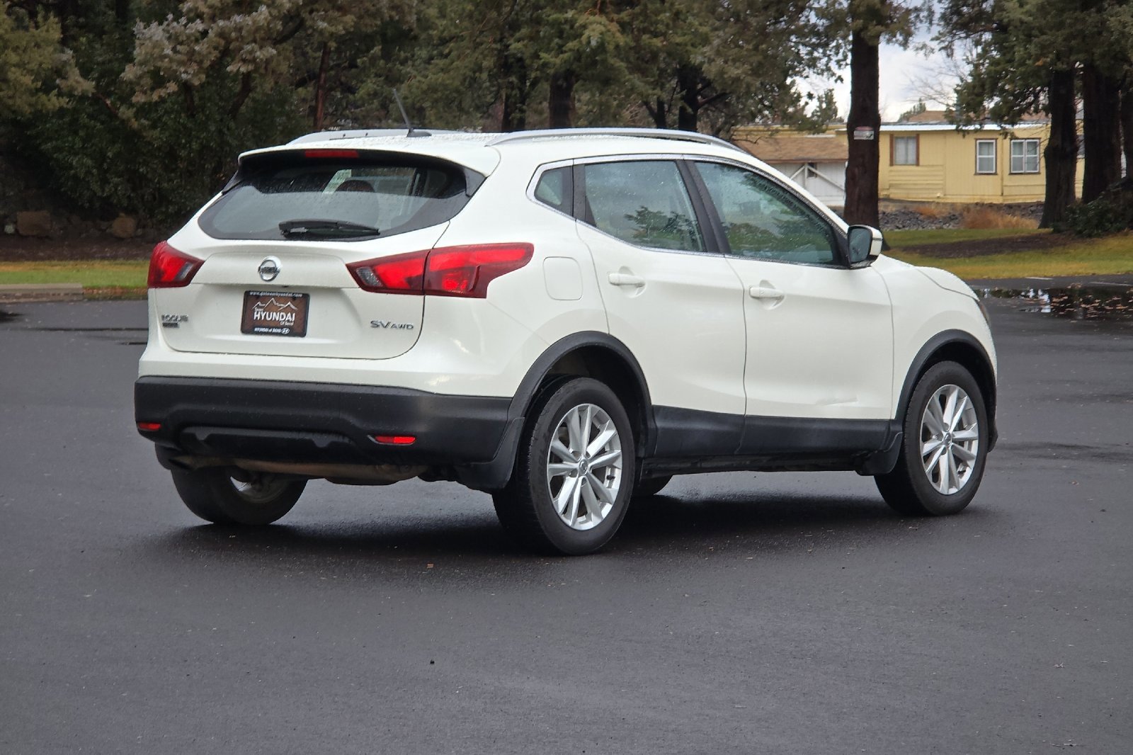 Used 2017 Nissan Rogue Sport SV image 4