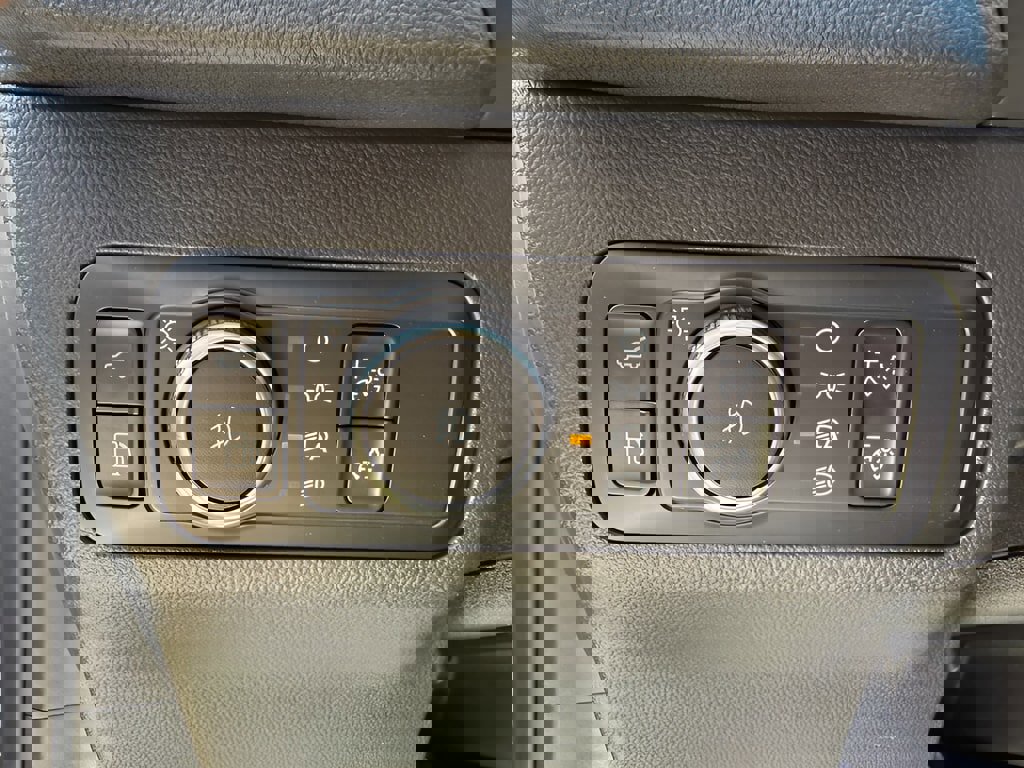 New 2026 Ford Escape Plug-in Hybrid image 18