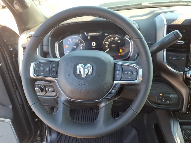 New 2026 RAM 2500 Laramie AWD/4WD image 19