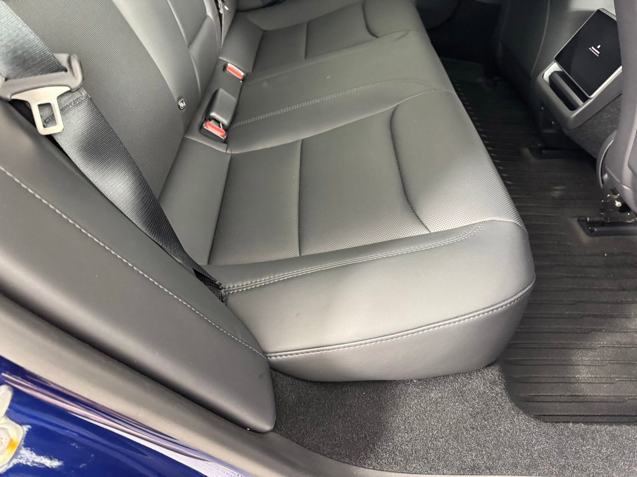 Used 2024 Tesla Model 3 Standard Range RWD image 36