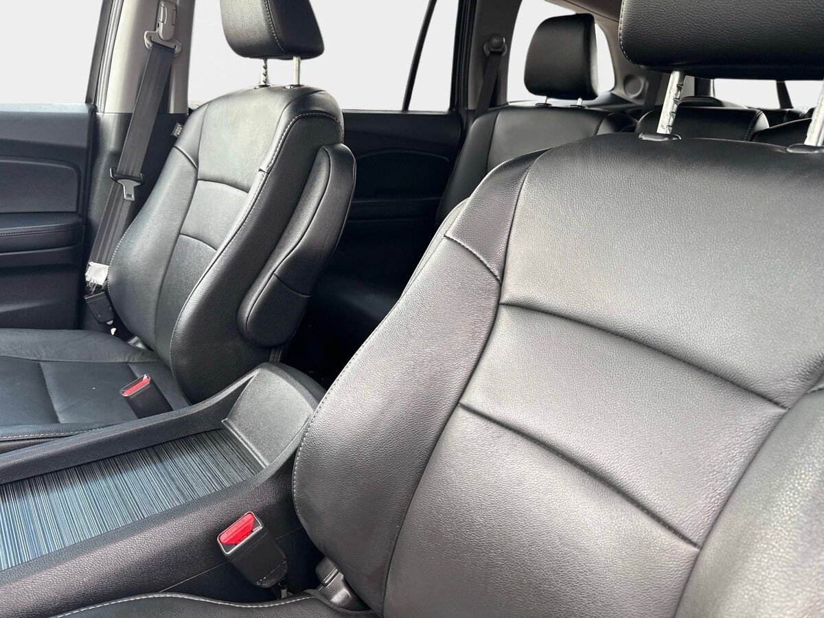 Used 2021 Honda Pilot Touring image 23