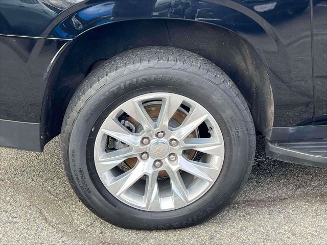 Used 2024 Chevrolet Suburban Premier image 9