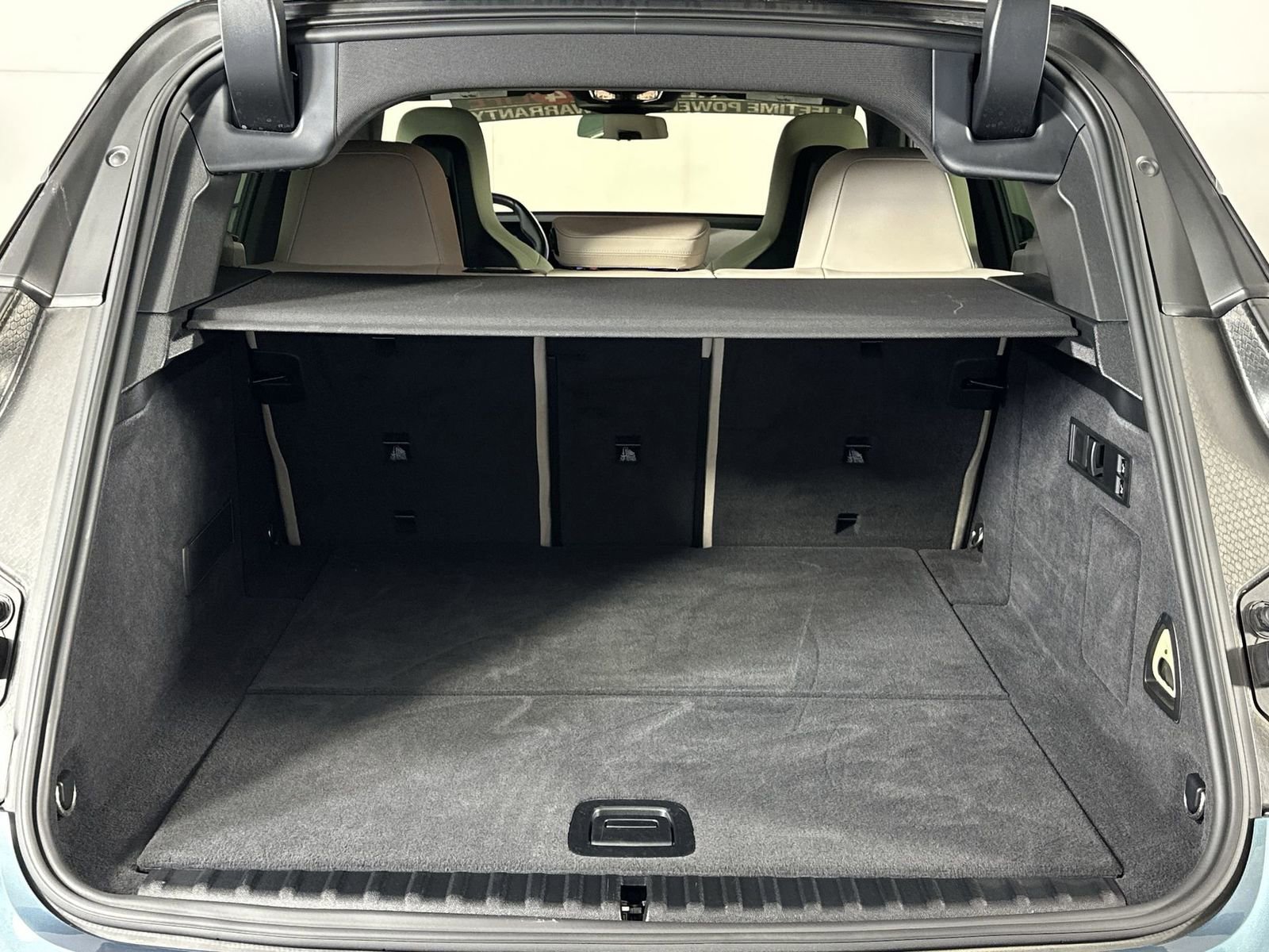 Used 2022 BMW iX xDrive50 w/ Premium Package image 25