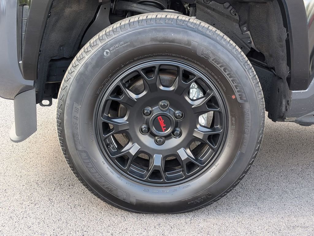 Used 2025 Toyota Tacoma TRD Sport AWD/4WD image 22