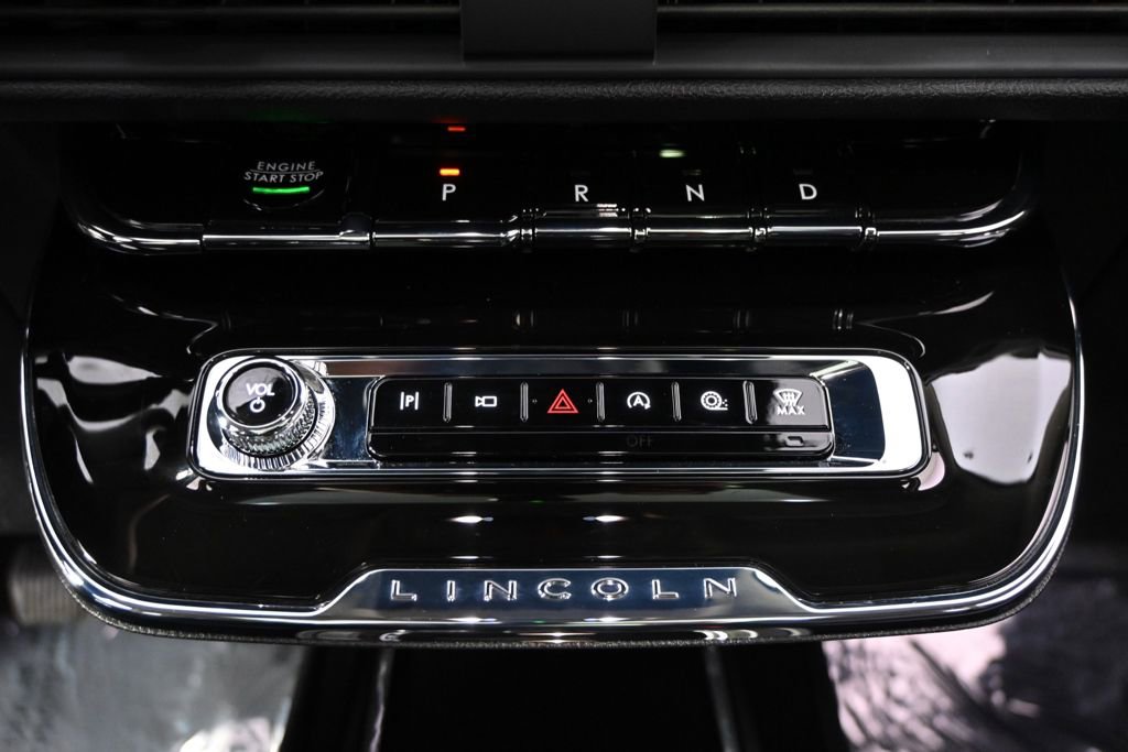 New 2026 Lincoln Corsair Reserve w/ Jet Appearance Package AWD/4WD image 31