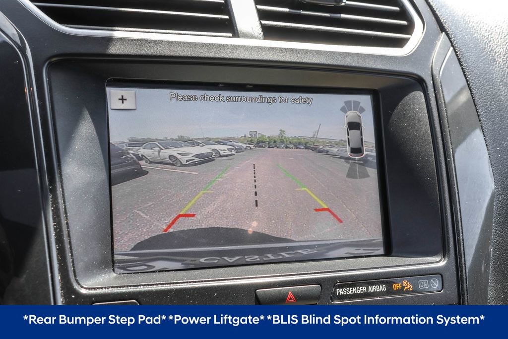 Used 2018 Ford Explorer XLT w/ Equipment Group 202A AWD/4WD image 9