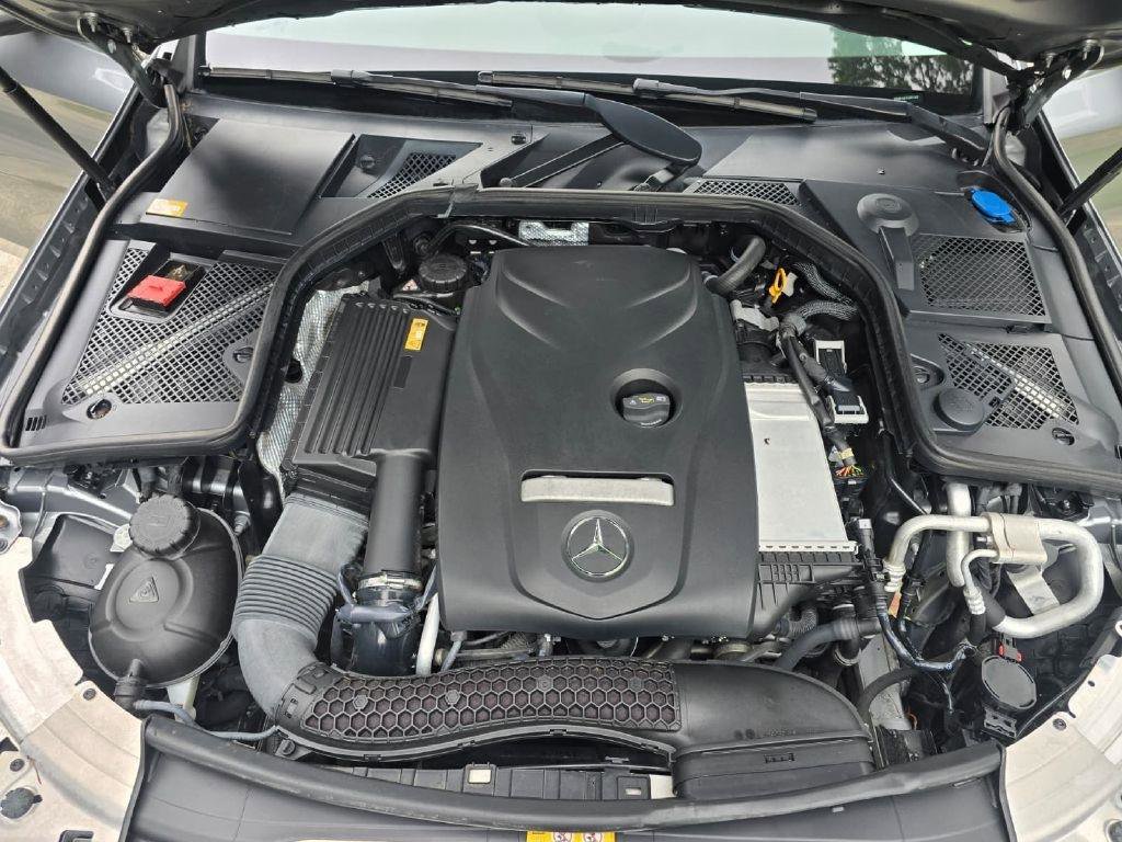 Used 2015 Mercedes-Benz C 300 Sedan image 9