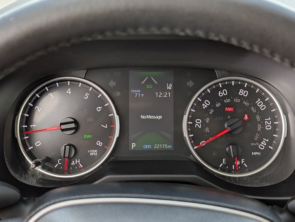 Used 2021 Toyota RAV4 XLE Premium w/ Carpet Mat Package (TMS) image 34