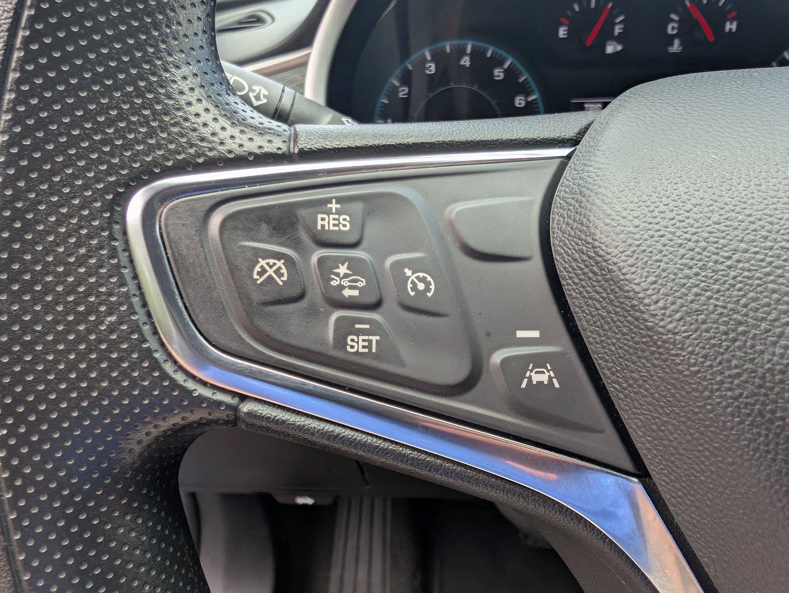 Used 2025 Chevrolet Malibu LT FWD image 24