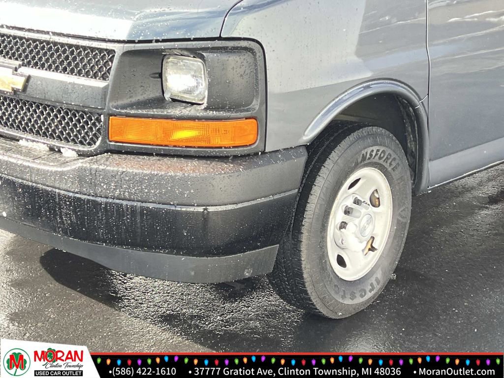 Used 2017 Chevrolet Express 2500 LS image 9