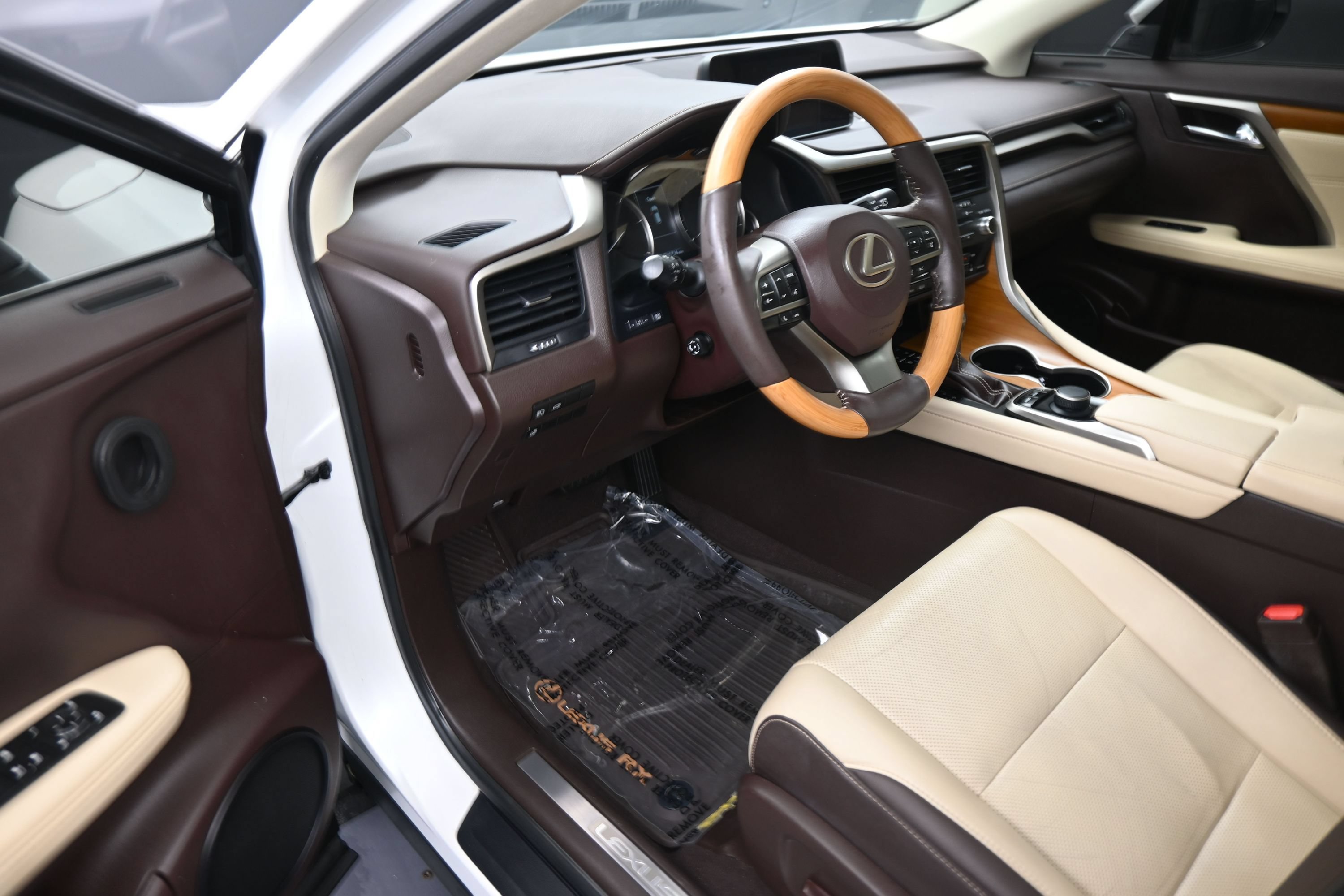 Used 2019 Lexus RX 350 AWD w/ Premium Package image 12