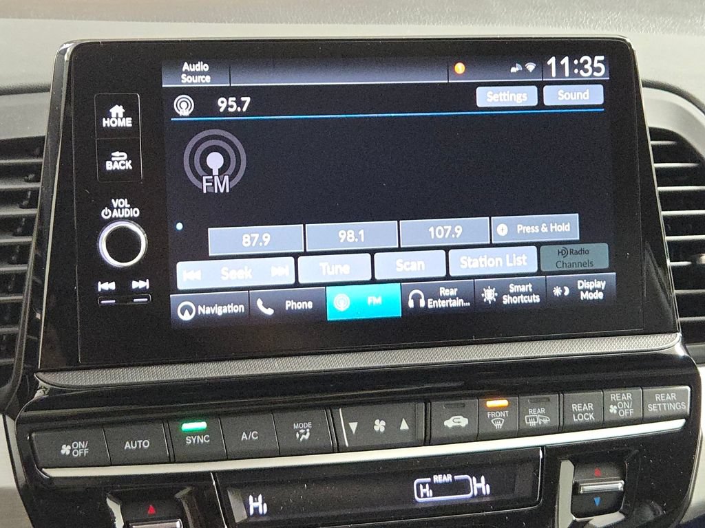 New 2026 Honda Odyssey Touring image 7